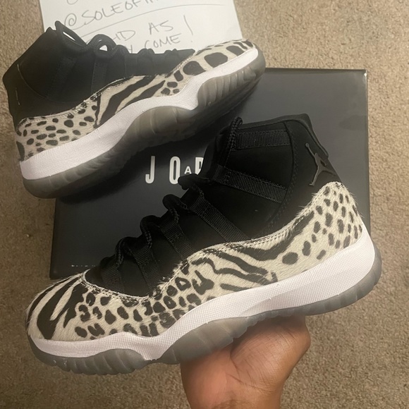 So good I had to share! Check out all the items I'm loving on <a href="/Poshmarkapp/">Poshmark</a> #poshmark #fashion #style #shopmycloset #jordan #americaneagleoutfitters: posh.mk/PSGQL6njtBb