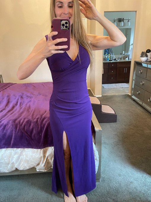 Which dress suits Mummy better? 🌟🎉 Option 1 or Option 2? 💃🌸    #HelpMummyChoose https://t.co/5txOxVB<a href="/tag/helpmummychoose"class="tags"><span>#helpmummychoose</span></a>