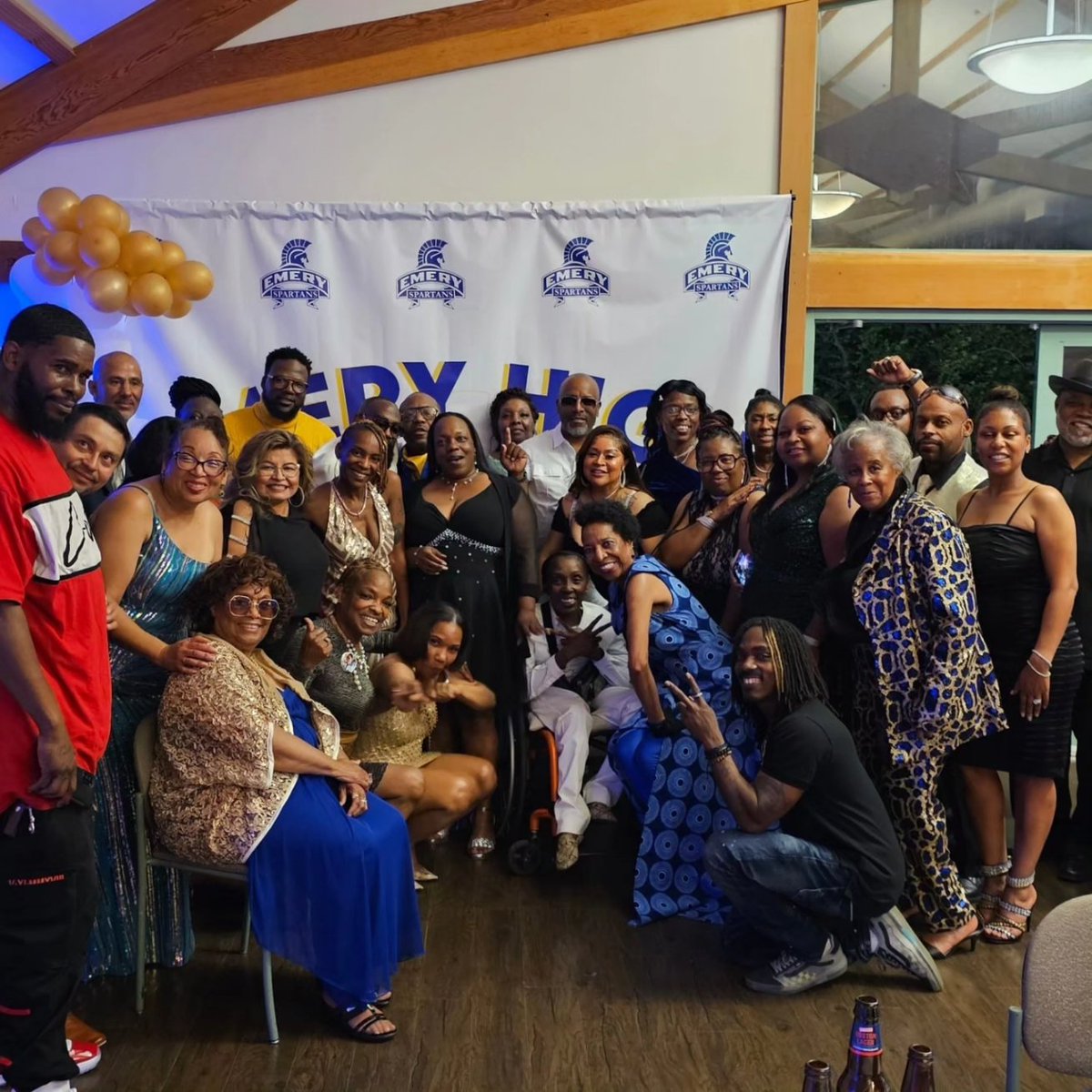 priforce's tweet photo. Happy to have helped the alumni of #EmeryHigh celebrate their school years and the teachers that made an impact on them. Ensuring #Emeryville made a place for alums to revisit fond memories was nary a big ask from me. https://t.co/yojOSzbyuw