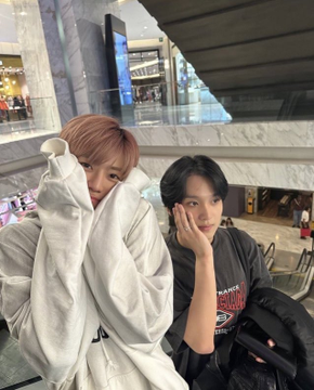 รักกันนาน ๆ นะครับ รักกันไม่นานผมแซวนะครับ