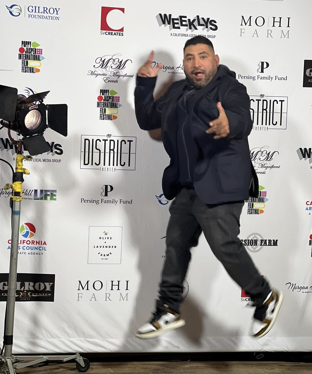 PoppyJasperIFF's tweet photo. We are thrilled to share the wonderful news that Nacho Moya from Moya Art Gallery And Studio has joined the Poppy Jasper Inc Board and has volunteered to be on PJIFF's Mexico Day committee!
#PJIFF #filmfestival #moyaarts #Leadership #Netflix #welcome #Mexico https://t.co/AZUc7jHHLF