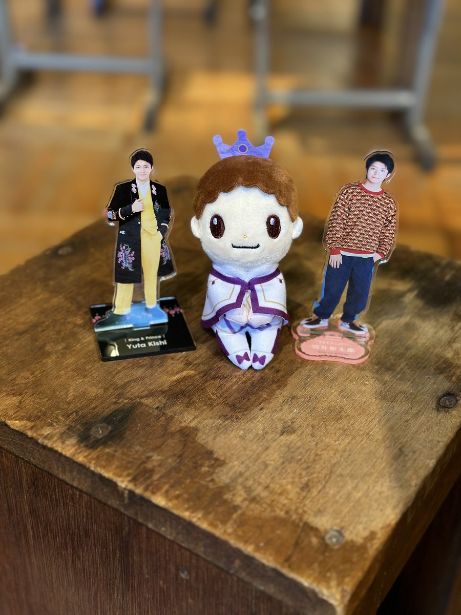 chanchanchan29's tweet photo. 会と話 BY THE COFFEE行ってきた🚗💜
お店の方がとても良い方でいろいろ教えてくれました✨
岸くんファンの方もちらほら🎈
話かけられましたが人見知りを発揮しました😇話かけてくださった方すみません🥲
#会と話 #ETOWA #岸くん #岸優太 #水みたいなやばいコーヒー #とにかく水みたい #房総ブレンド https://t.co/A7dltfxJrV