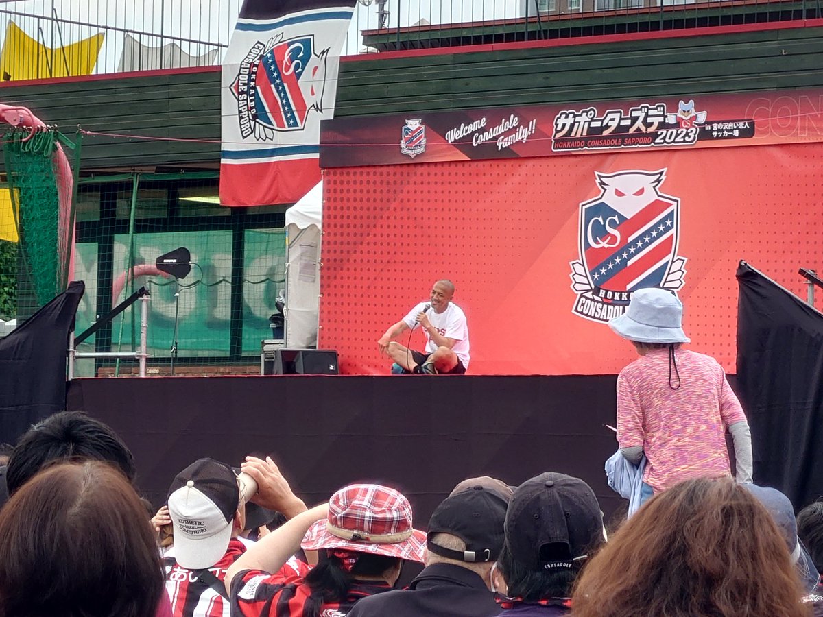 あきら tweet media