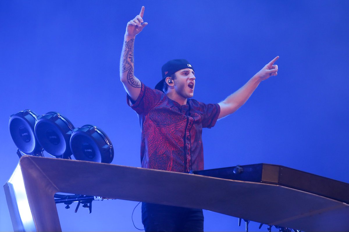 shutter16's tweet image. Sneak Peek: Tonight @ILLENIUM brought the heat and blew us away at @MerriweatherPP 
•
📸 - @npiacen 
•
#ILLENIUM #Music #Concert #Shutter16 #TwitFromThePit #ConcertPhotography #LiveMusic #EDM #Techno #Pop