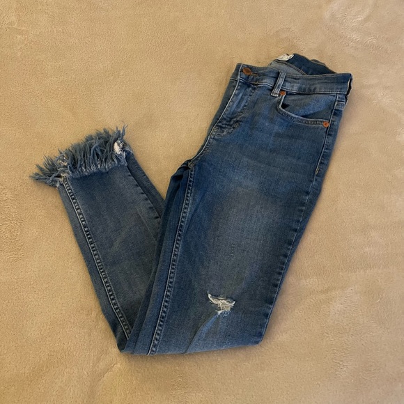 So good I had to share! Check out all the items I'm loving on <a href="/Poshmarkapp/">Poshmark</a> #poshmark #fashion #style #shopmycloset #aliceolivia #garrettleight #freepeople: posh.mk/qR5ye6vntBb