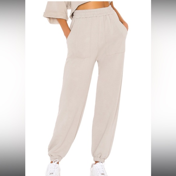 So good I had to share! Check out all the items I'm loving on <a href="/Poshmarkapp/">Poshmark</a> #poshmark #fashion #style #shopmycloset #lumiere #tommybahama #loversfriends: posh.mk/5j2jaTxntBb