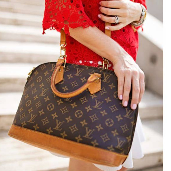 So good I had to share! Check out all the items I'm loving on <a href="/Poshmarkapp/">Poshmark</a> #poshmark #fashion #style #shopmycloset #vincecamuto #bloom #louisvuitton: posh.mk/6m6cVeCntBb