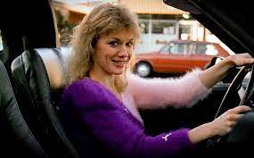 RT @crockpics: Nancy Wilson in Fast Times at Ridgemont High. Did you know? https://t.co/vr9aIFvZUb