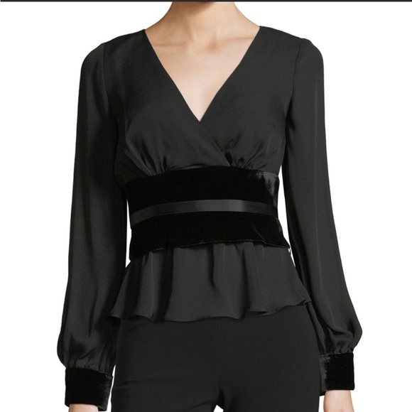 JamieEGab's tweet photo. So good I had to share! Check out all the items I'm loving on @Poshmarkapp from @npazos #poshmark #fashion #style #shopmycloset #anntaylor #cinqasept: https://t.co/9EZO2hUI91 https://t.co/H4rQxb6yR4