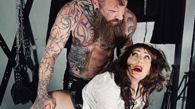 Just made another sale! Melody &amp;amp; Jasin Fuck Machine Dungeon Fun https://t.co/EWptb5Iate #MVSales<a href="/tag/mvsales"class="tags"><span>#mvsales</span></a>