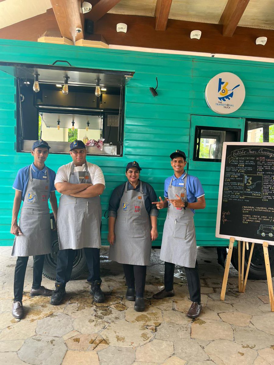 GoaMarriott's tweet photo. Our energetic team is looking forward to ensuring you have a great culinary experience by serving you a range of delicacies straight from the live kitchen of our food truck! ๐
#itsbetteratgoamarriott #foodtruck #t3 https://t.co/R6ZdNh8XkW