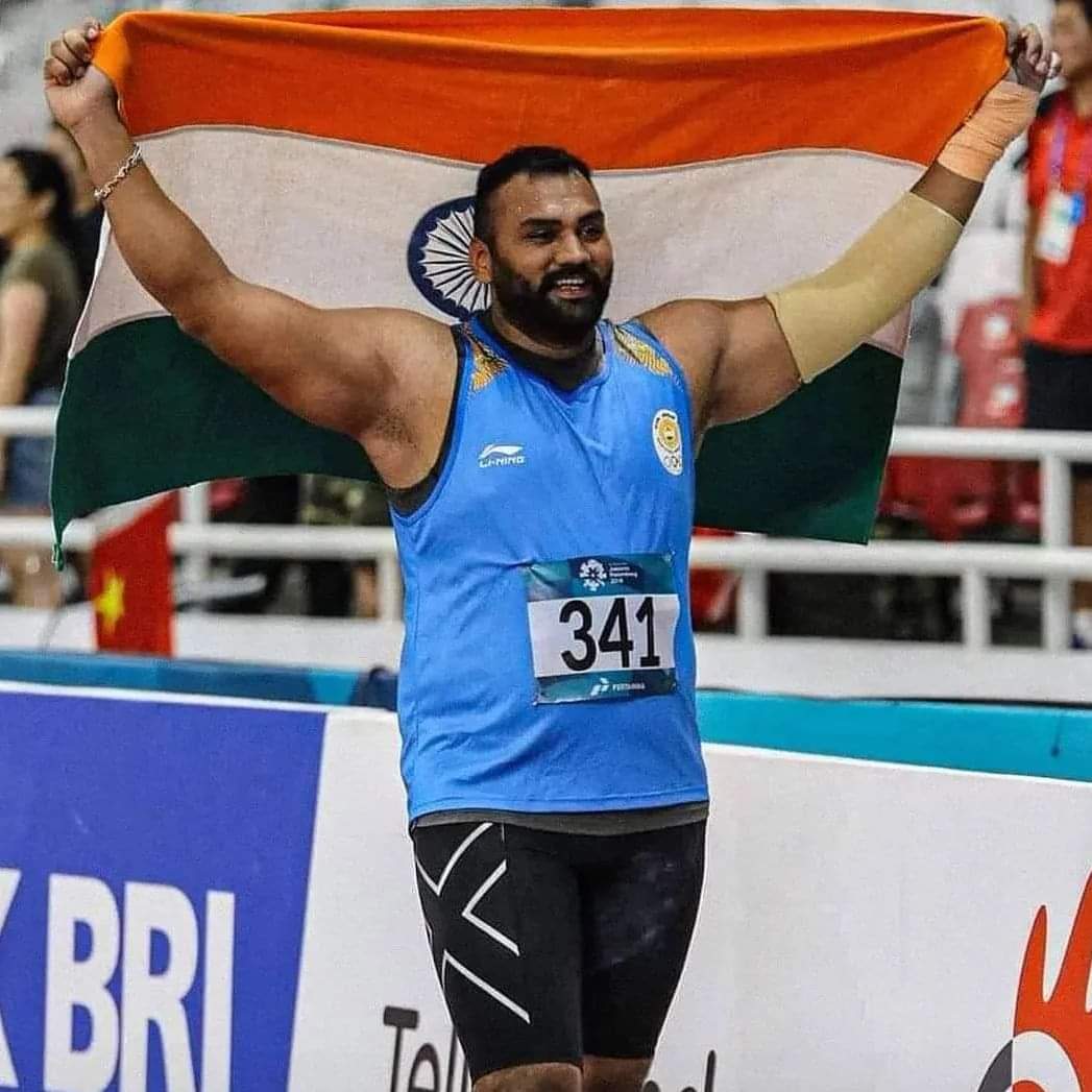 jat_devta's tweet photo. 🇮🇳🇮🇳🇮🇳🇮🇳 

पंजाब के जाट भाई तजिंदर सिंह तूर( गांव खोसा पंडो,मोगा)  ने एशियाई एथलेटिक्स चैंपियनशिप में पुरुषों के शॉटपुट में 20.23 मीटर के थ्रो के साथ स्वर्ण पदक जीता! https://t.co/5UuqzZHPRI