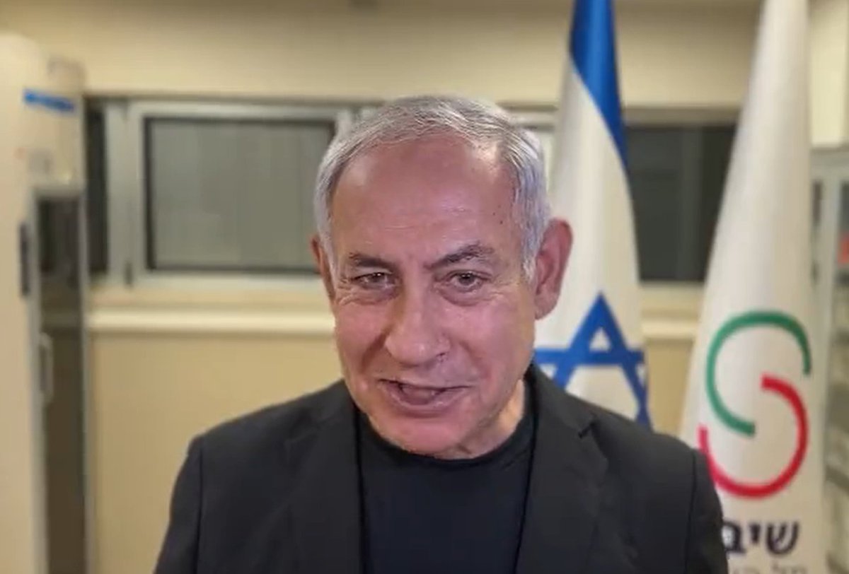 כשנבחר מאמן חדש לקבוצת כדורגל, שמעוניין להכניס שינויים באופן המשחק, כאלה שמקוממים עליו מחצית משחקני הקבוצה, כך שהקבוצה בפועל מפסידה בכל משחק - לא את השחקנים מאשימים בתבוסות.

כשמגיע מנכ"ל חדש לחברה, שמעוניין לשנות בכמה פרמטרים את המוצר, כך שמחצית מבעלי המניות מוכרים את מניותיהם