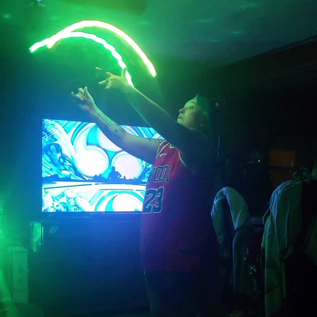 2High2Try1030's tweet photo. Some action shots of me floing last night #moodhoops #pixelfans #flotoys #lostlandslivestream (please ignore my facial expressions) https://t.co/Y0zW3GHzke