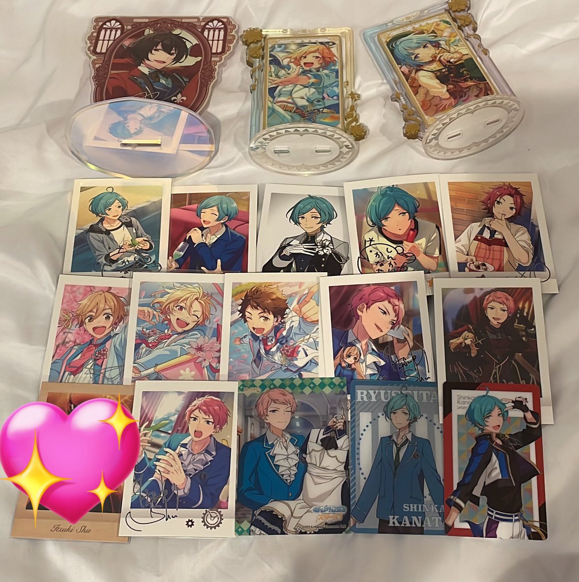 dollfuldance's tweet photo. combining post >.<
Us based ww ok

just hajime set (3rd img) - $8
All ra*bits - $40

Rotating stand - $10
Ritsu stand - $20
Ticket - $2
Pasha - $1.5 each
Clear card - $1

Pls dm if u can ! But if u can’t pls comment on my pinned to buy :o)

@EnstarsGoods ty ! https://t.co/GRWGPb8TEy