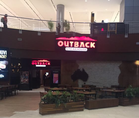 F1IvUNYXoAAbYGg?format=png&name=small