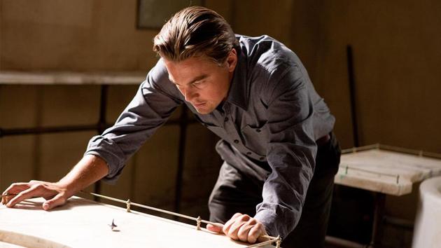 INCEPTION - Christopher Nolan’s most discussed film, released today in 2010. Because of its mind-bending plot, extraordinary visuals and complex storytelling, it became an instant classic. Here are some interesting facts about the film that you should know. A thread 🧵 1/31