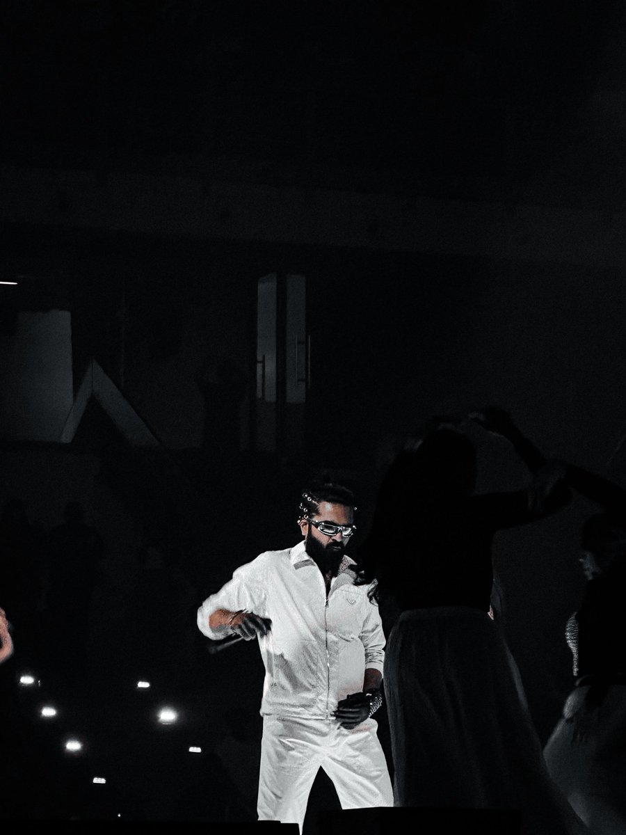 J_atmanstr_'s tweet photo. We need STR concert in Chennai ๐ญ๐ญ๐ฅ๐ฅ #WeNeedSTRConcert
#SilambarasanTR
#BLOODandBATTLE
#STR48
@SilambarasanTR_ https://t.co/AkVoAcIbIq