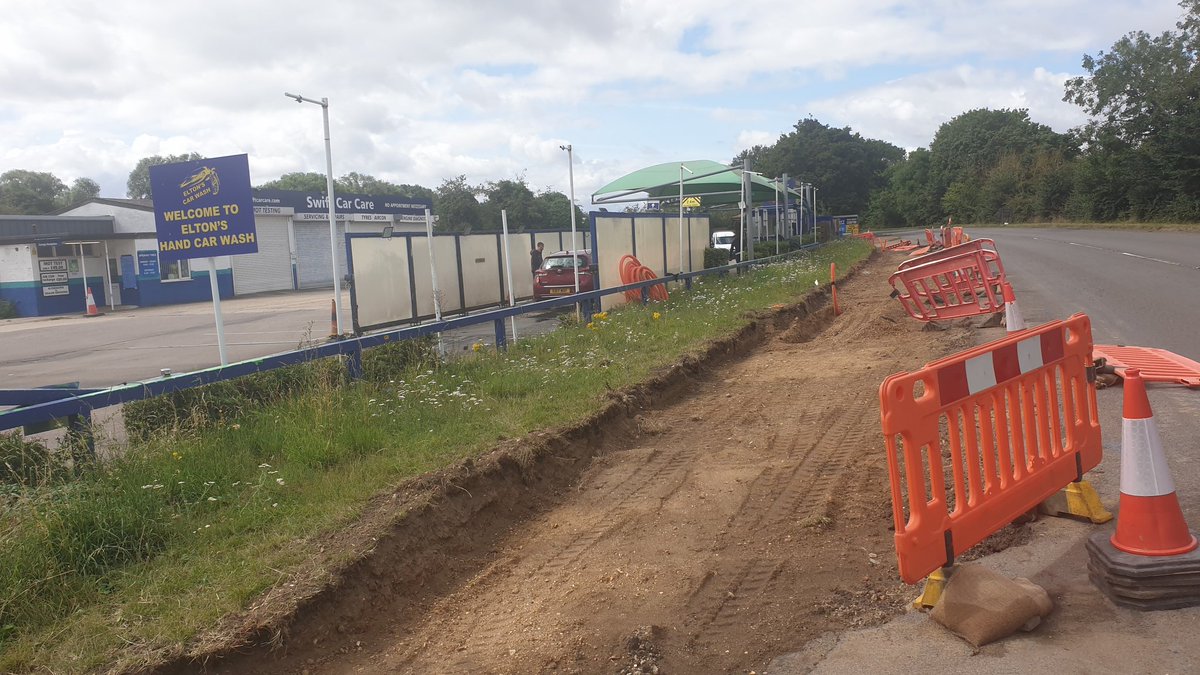 johnmbrampton's tweet photo. New 3m wide shared use cyclepath from Buckden to Brampton will provide safe active travel route to Huntingdon.  Thanks to all who worked tirelessly to make this happen: Buckden PC, @huntsdc CIL @CambsCC
@AmyBurbidge2 
@RantyHighwayman 
@cyclisethecity 
@BuckdenRbt
@borofergie https://t.co/1Hp6U6kgJ1