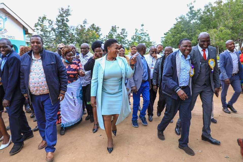 Today, Katibu @#LawrenceMaingi among other leaders from Masinga Sub County has joined Hon. Gov. #WavinyaNdeti at Mary Mount Catholic Church, DayStar, for a Church Service. We thank God for their commitment to Transforming our Livelihoods. Thank you.