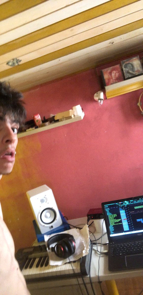 whjtey_'s tweet photo. What’s Happening in your Glimpses of Mind?🌈🌞🍄
#musician #music #producer #psychedelicmusic #experimentalmusic https://t.co/yRu2sjGU12