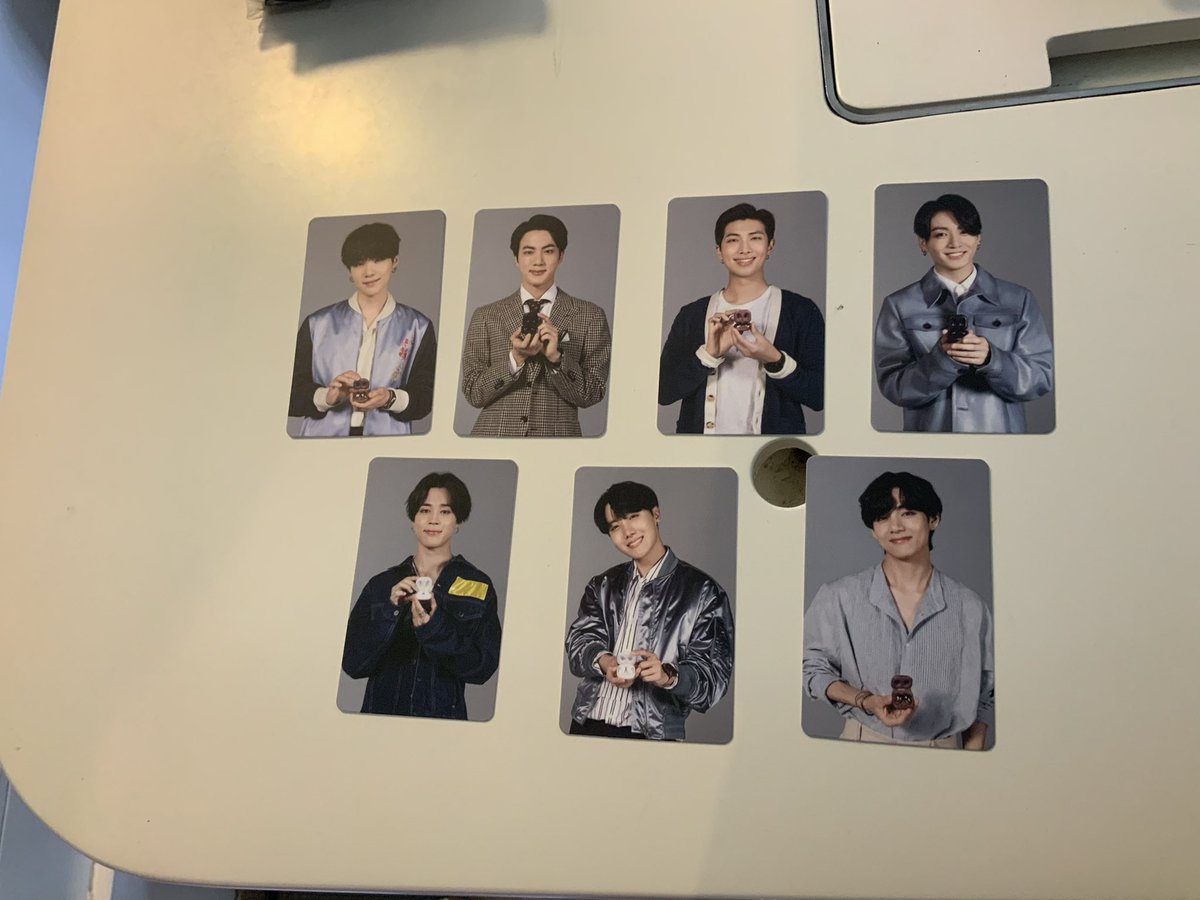 innaojna26's tweet photo. Selling my extra samsung pc. DM me for pics #BTS https://t.co/6XATEvRGHg