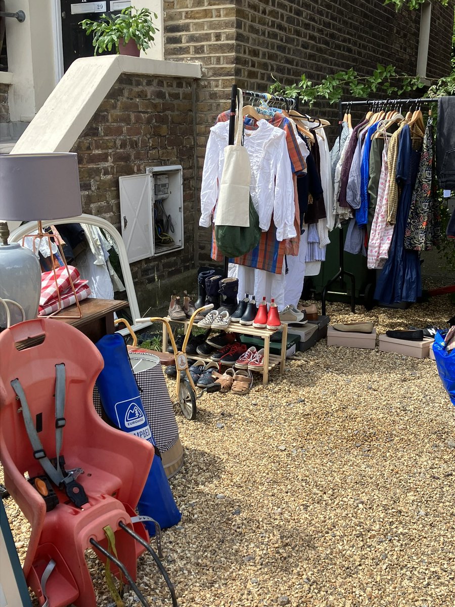 BlytheHillVillage tweet media