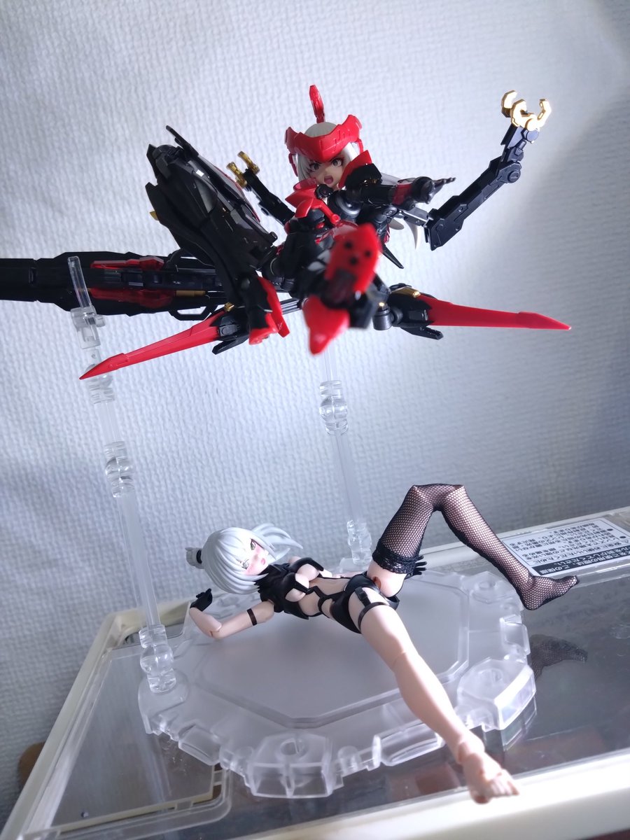 NewUltraman8810's tweet photo. 今日は引き篭ってずっと美プラ作ってました、性癖もりもり〜。
初回特典で生手足とストッキングついてきて迷わずポチッたんだよね…←
このシリーズいっつもディスプレイスタンド付けてくれるからポージングも捗る捗る
変身(?)前と変身後で素体が2つ付いてくるのもニーズが分かってる〜
#cyberForest https://t.co/xqT3vX24IJ