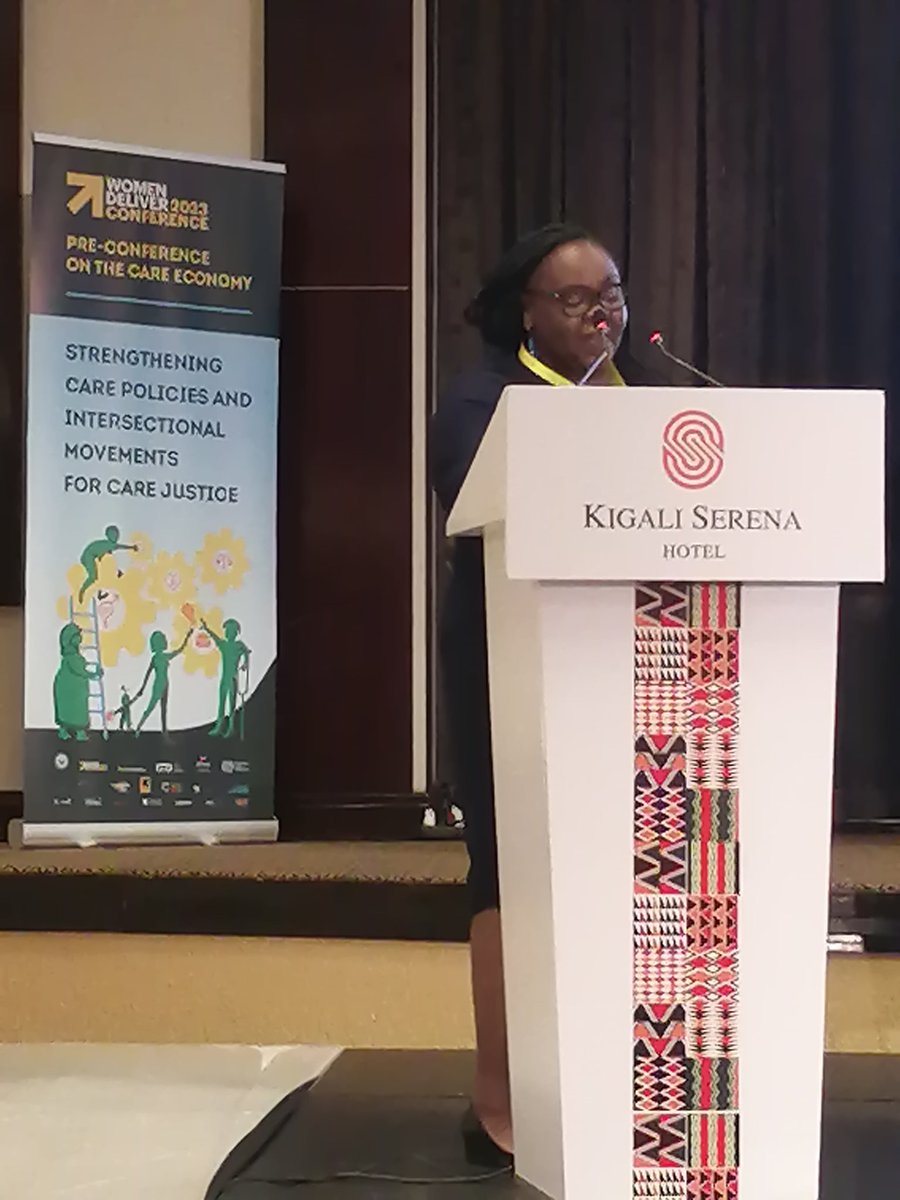 MenCareSA's tweet photo. Diana Macauley from @SonkeTogether @MenCareGlobal moderates a session on "Care and Movement Building in Sub-Saharan Africa" There are numerous gaps in policies that hinder the progress of the care economy in the continent and it is urgent for government to fund the care economy https://t.co/wSG6aEpFCA