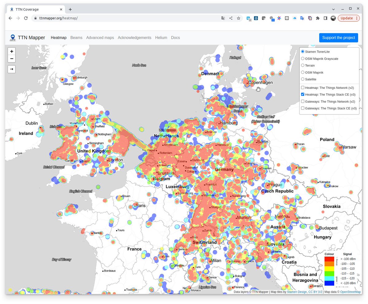 takuzirra's tweet photo. LoRaWANのEU、とくに本家のオランダの通信可能区域のheatmapやべー!という話をした。
一方、日本はまだまだスカスカだけど群馬県の太田市と高崎市の辺りが特異点になっていて、なんだこれは!
https://t.co/YYOmo5v50f
https://t.co/WNtm2F7U31
#ttn #thethingsnetwork https://t.co/r2DfLEQbHs