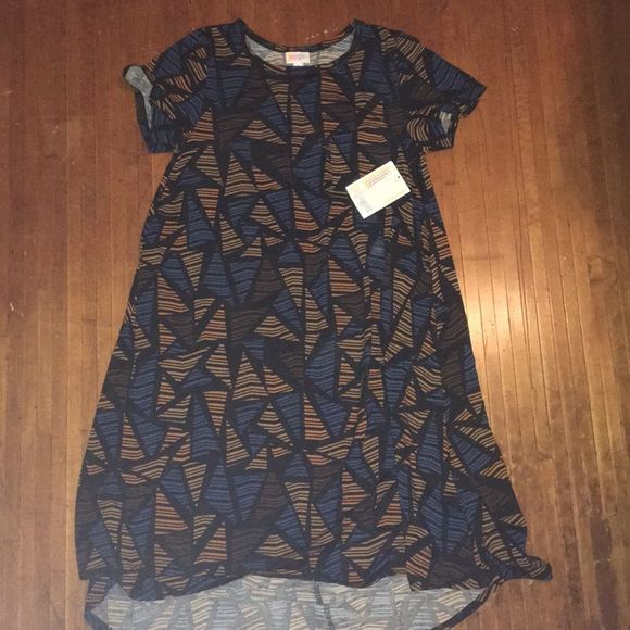Zydre9's tweet photo. So good I had to share! Check out all the items I'm loving on @Poshmarkapp from @sweetsistersgf #poshmark #fashion #style #shopmycloset #lularoe: https://t.co/22k330wqOb https://t.co/oYX2YLj9Yo