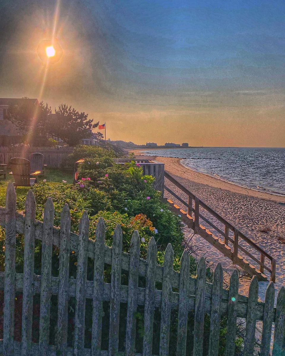 7News's tweet photo. Rise and Shine, New England! Thanks to susanedriscoll on Instagram for sharing this shot from Harwich Port on the Cape! If you'd like to see your photo featured, just post it with the hashtag #riseandshineon7 https://t.co/dDBqhzMhe5