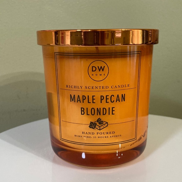 So good I had to share! Check out all the items I'm loving on <a href="/Poshmarkapp/">Poshmark</a> from <a href="/elie_chriselie/">Christine Elie</a> #poshmark #fashion #style #shopmycloset #katespade #dwhome: posh.mk/W12VuqiNtBb