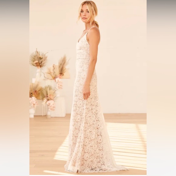 So good I had to share! Check out all the items I'm loving on <a href="/Poshmarkapp/">Poshmark</a> #poshmark #fashion #style #shopmycloset #donnamorgan #trinaturk #lulus: posh.mk/6iNXV6iNtBb