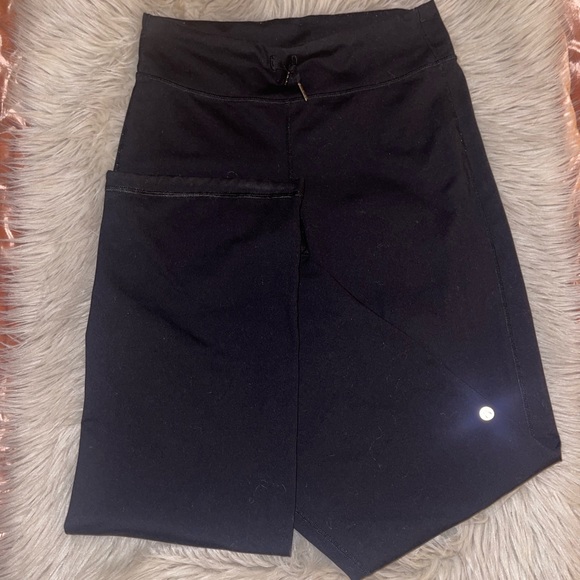 So good I had to share! Check out all the items I'm loving on <a href="/Poshmarkapp/">Poshmark</a> #poshmark #fashion #style #shopmycloset #nfl #dooneybourke #lululemonathletica: posh.mk/sFhRWokNtBb