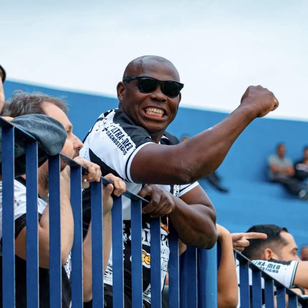 Americano_FC's tweet photo. Opte por aquilo que faz o seu coração vibrar. Obrigado por ser AMERICANO!

Vocês deram um show. 🏁🏴🏳 https://t.co/zMowpAAch5