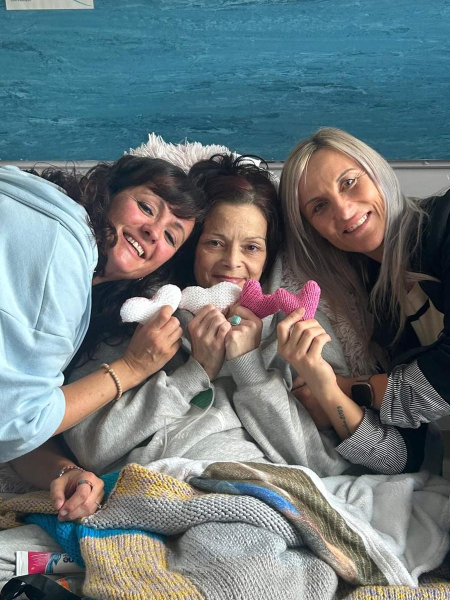 missamyleigh's tweet photo. I never realised how precious a moment could be until a moment became so precious 💖
@Pink thank you for being there at the beginning, bringing us together all those years ago and bringing us so much love and light at the end ❤ https://t.co/cyvNKXAKg6