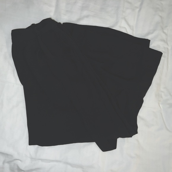 So good I had to share! Check out all the items I'm loving on <a href="/Poshmarkapp/">Poshmark</a> #poshmark #fashion #style #shopmycloset #tahari: posh.mk/UVL2DO4vtBb