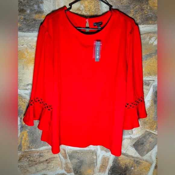 So good I had to share! Check out all the items I'm loving on <a href="/Poshmarkapp/">Poshmark</a> #poshmark #fashion #style #shopmycloset #abercrombiefitch #dianevonfurstenberg #thelimited: posh.mk/YeAOzm7vtBb