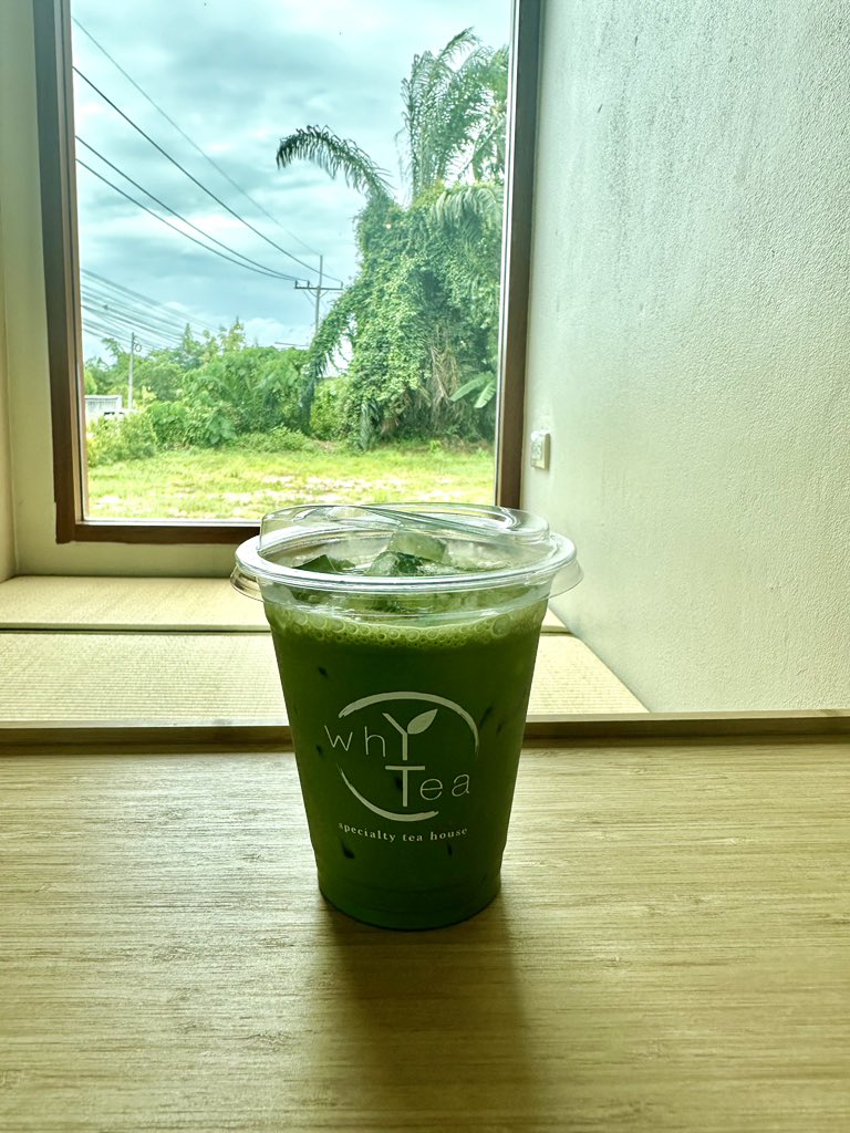 pilgrim_base's tweet photo. Hello Sunday หลังจากอบรมเสร็จสิ้นแล้ว ขอมาดื่มชาเขียวแก้ง่วงสักนิด บรรยากาศดี ชาเขียวเย็นแบบชงสดก็หอมหวานมากๆ… 🥤✨🥤✨🥤 #คาเฟ่สุราษฎร์ธานี #คาเฟ่ชา #whytea https://t.co/3gJv3ayNiA
