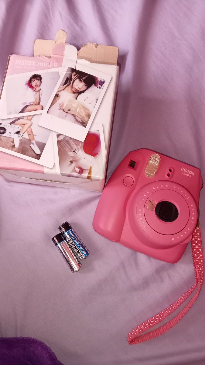 LoeYzkin's tweet photo. LFB !!
FOR SALE!!!
GOOD AS NEW..
INSTAX MINI9 

pm for the Price. https://t.co/OZiUHepy7U