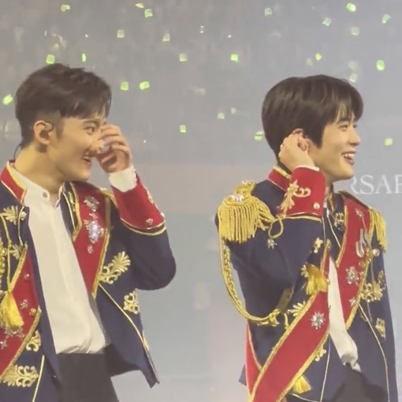 what did mark whisper into jaehyun's ear... LET ME IN