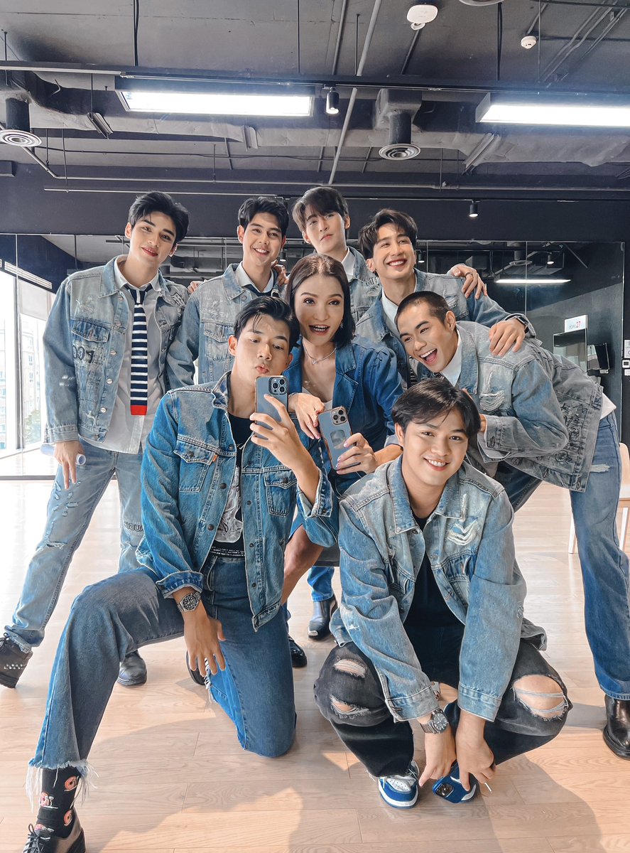 ThuniizSmile's tweet image. วันอาทิตย์ สุดแฮพพรี้ ทำงานกับหนุ่ม ๆ #Snapproject #Snapofficialth 
#PraewTalk2023xSnapProject