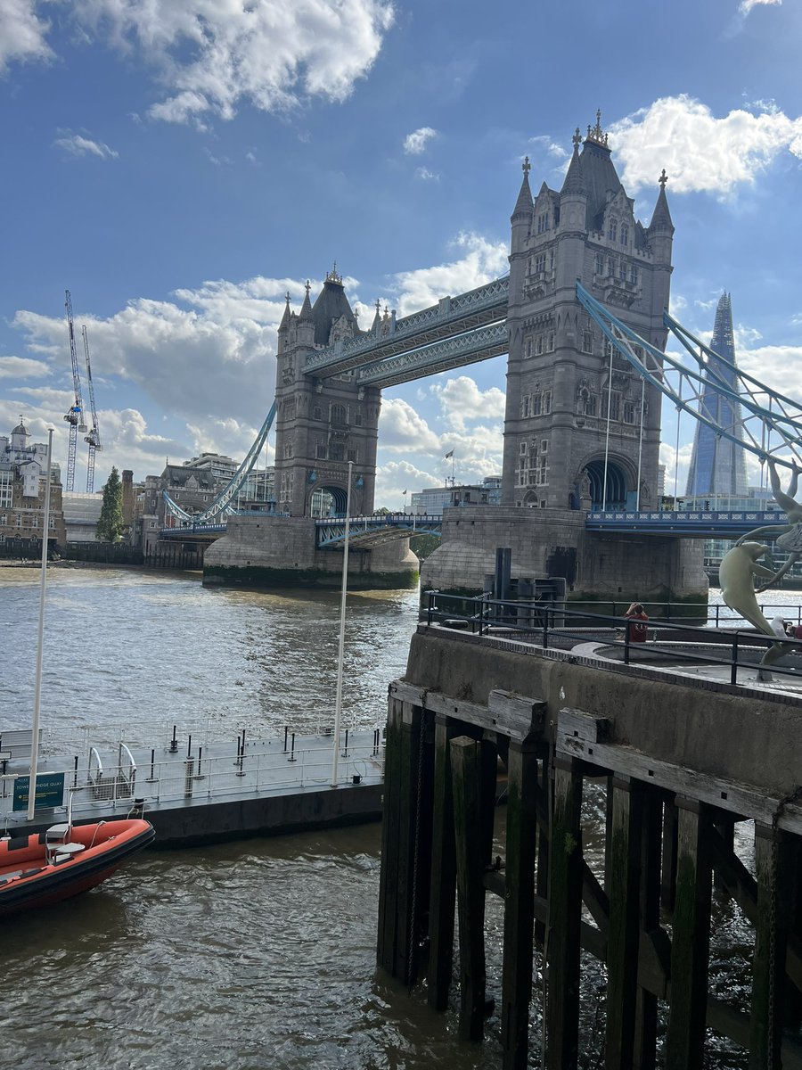 soumitra_sharma's tweet photo. Bye Europe - you gave us a delightful summer 2023 🇬🇧🇮🇹 #london #viewfromtheshard #firenze #tuscany https://t.co/DFaSJIUQlB