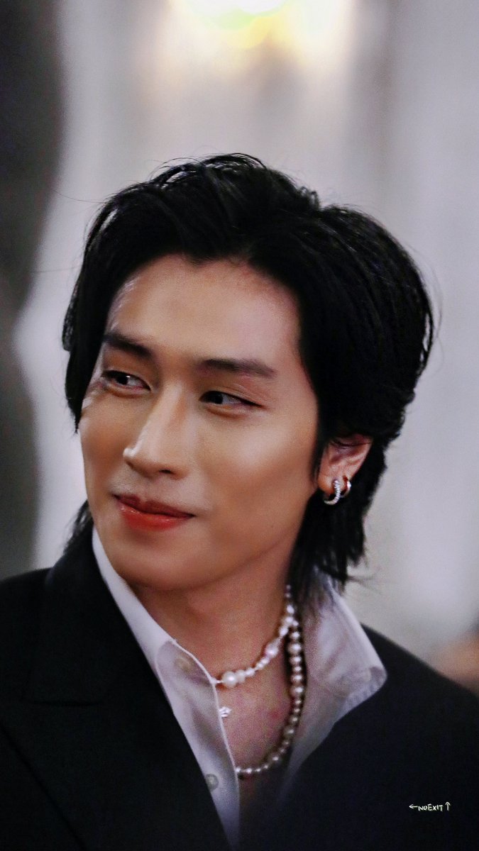 There is NoEXIT tweet media