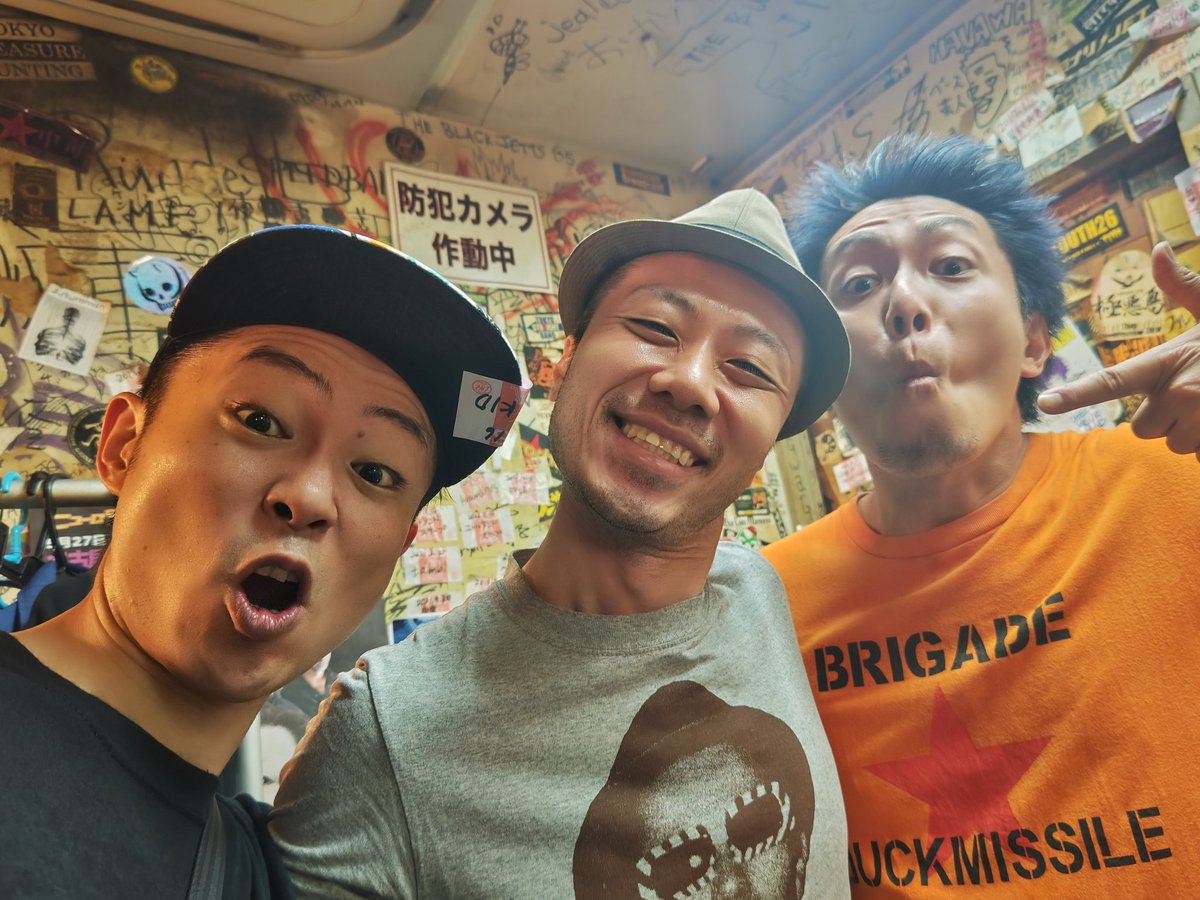 kikuchiwithbeer's tweet photo. 8/5の越谷に来てくれるフロントマンお二人と
#AGE_OF_KID
#SEVEN_STEP https://t.co/jTHh20XpRR