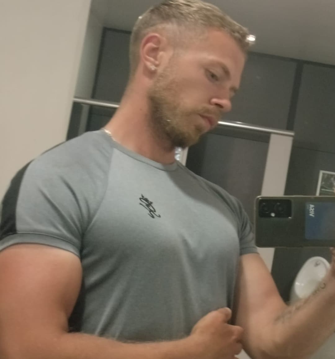 #love #instagood #like #follow #instagram #photography #photooftheday #beautiful #fashion #bhfyp #happy #picoftheday #art #life #cute #smile #likeforlikes #instadaily #nature #me #style #followme #likes #beauty #instalike #followforfollowback #photo #music #travel #model