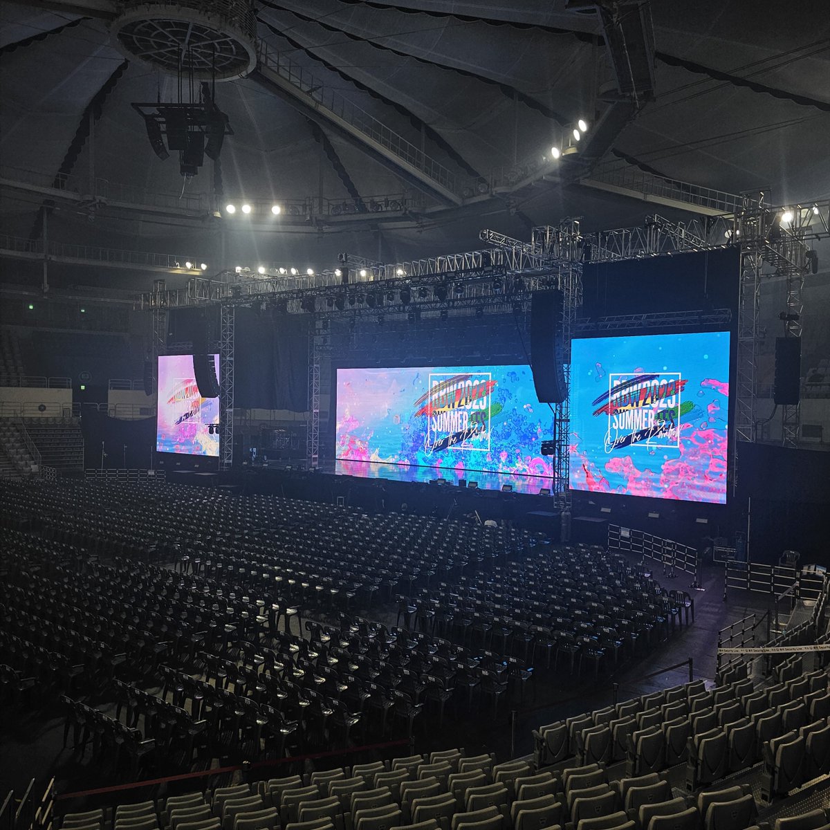 bstageplus's tweet photo. RBW 2023 SUMMER FES : Over the Rainbow - SEOUL 🌈
LIVE STREAMING D-DAY!

ATTENTION All RBW artist fans! Finally the concert starts at 6PM today✨️ It rained here, but many fans waiting for their artists in the venue.

Let's join online live streaming and enjoy the wonderful show ❤️🧡💛💚💙💜

▶ 2023. 07. 16 6PM KST~
Grab your live ticket now
🔗 https://t.co/0XmCJfegre