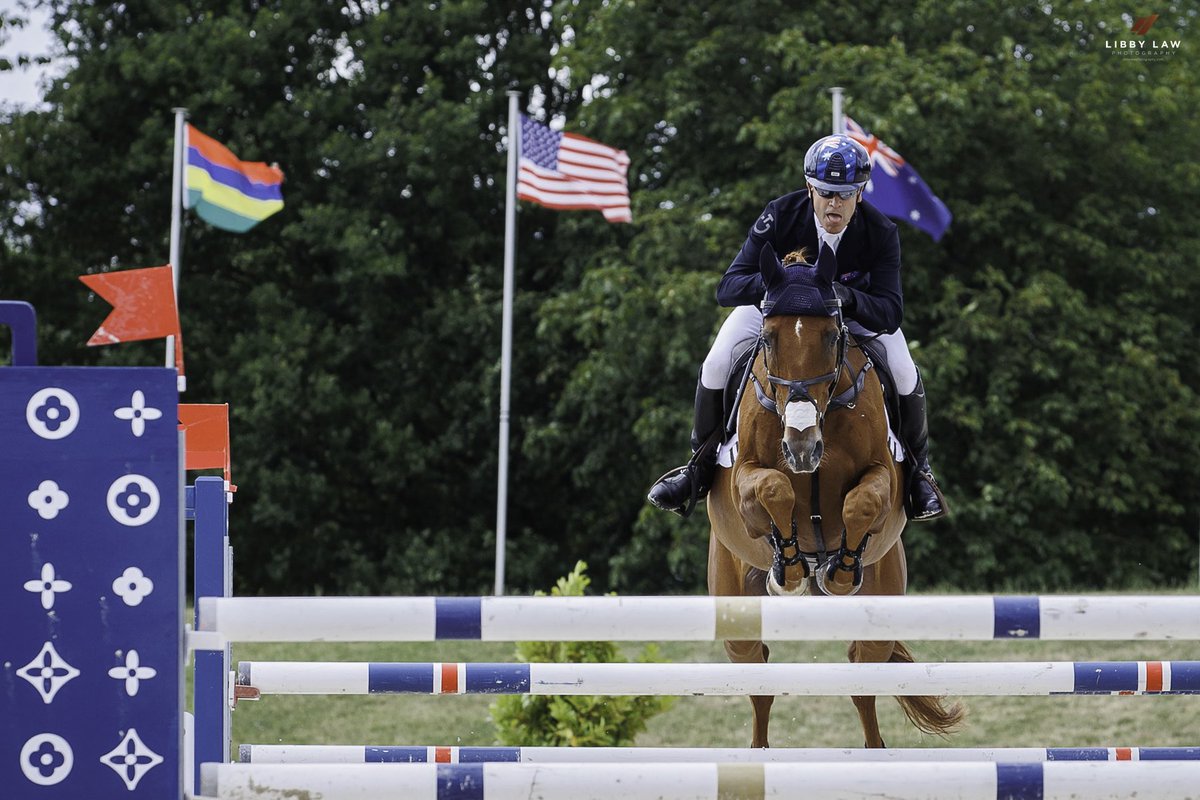 HoyEventing's tweet photo. Jardy Saturday Vibes 🇫🇷💫
#jardy #frencheventing #teamaustralia #showjumping #eventing #showjumping
🐴 CADET DE BELIARD owned by Mr Shane Finemore & Mrs Odaria Finemore
🐴 HEARTBEAT owned and ridden by Miss Isabel Finemore
📸 @LLP_LIBBY_LIVE https://t.co/GHQYBdCHHm