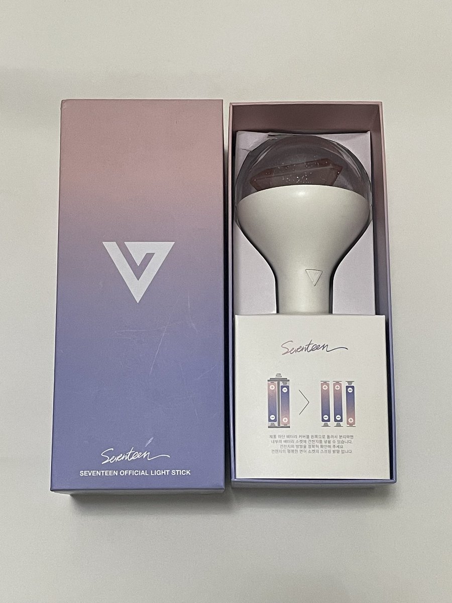 bomuhaul's tweet photo. wts lfb svt seventeen ph

preloved original v1 carat bong
Php1700

rcbyt https://t.co/KzxOwWYMU0
dop: 3 days / prio payo
dm for inquiries

t. ver version one lightstick light stick https://t.co/mij8pVgVY7